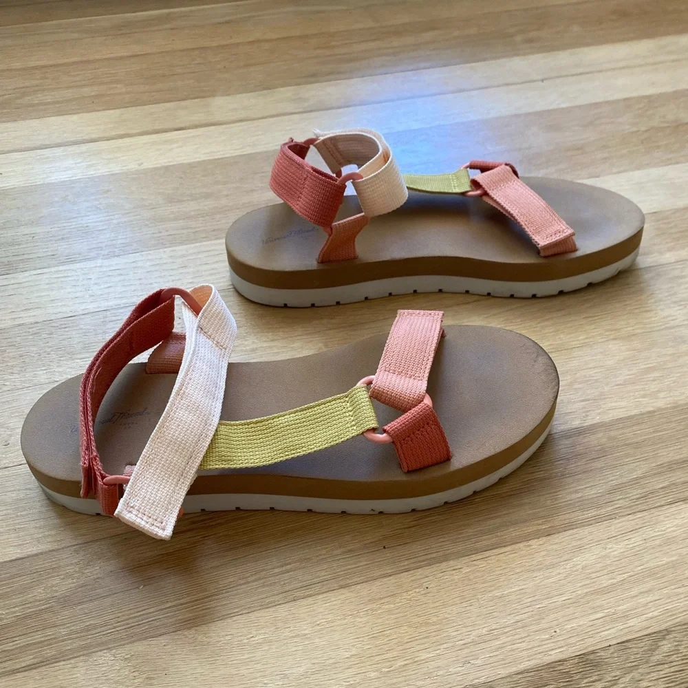 Universal Thread Multi-Color Velcro Sandals - Picture 4 of 5